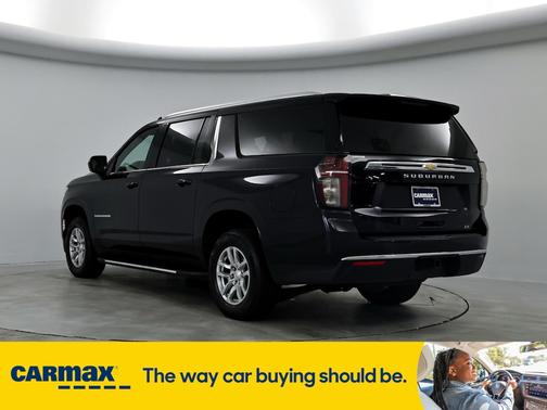 2023 Chevrolet Suburban LT