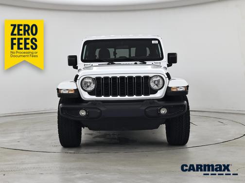White 2025 Jeep Gladiator Nighthawk