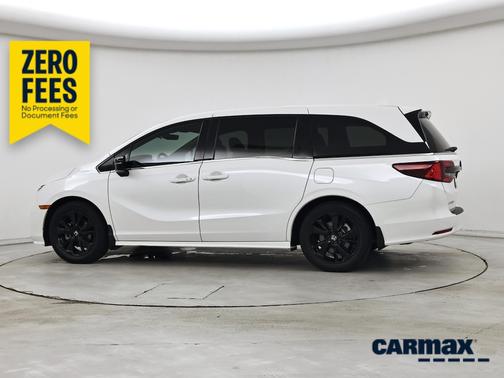 White 2023 Honda Odyssey Sport
