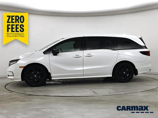 White 2023 Honda Odyssey Sport
