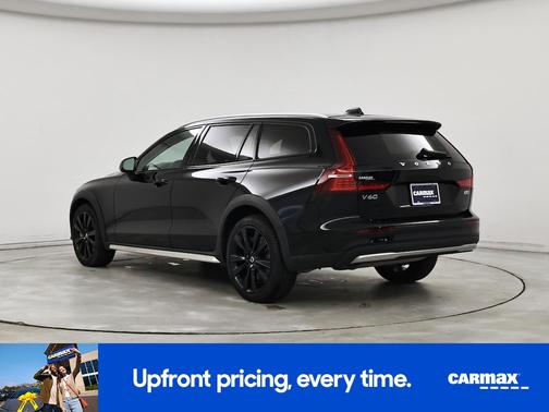 2023 Volvo V60 Cross Country B5 Ultimate