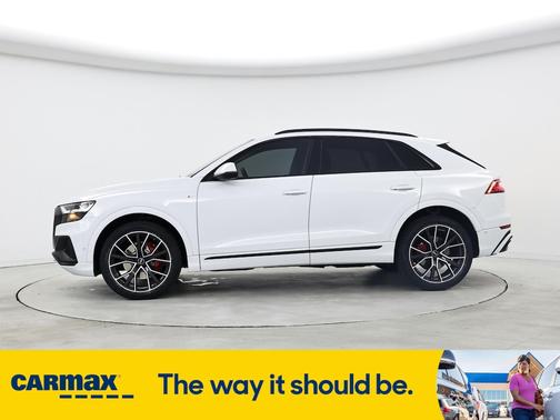 2022 Audi Q8 Premium Plus