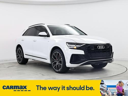 2022 Audi Q8 Premium Plus