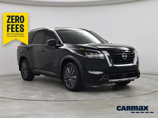 Black 2024 Nissan Pathfinder SL