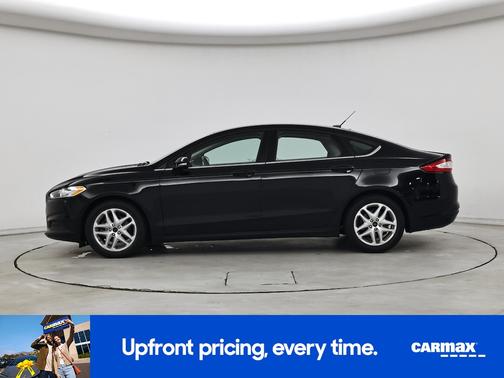 Black 2016 Ford Fusion SE