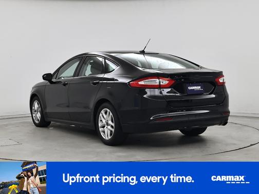 Black 2016 Ford Fusion SE