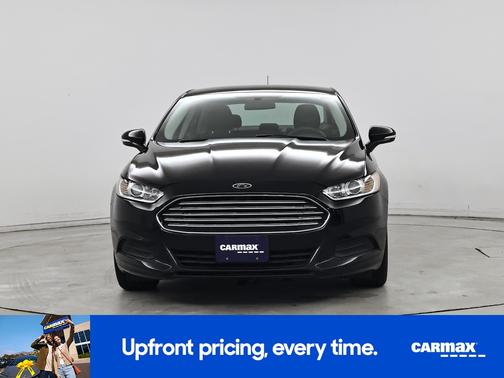 Black 2016 Ford Fusion SE