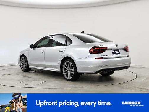 2018 Volkswagen Passat R-Line