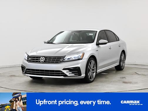 2018 Volkswagen Passat R-Line