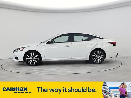 2022 Nissan Altima SR
