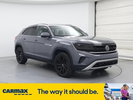 2022 Volkswagen Atlas Cross Sport SE w/Tech