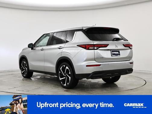 2022 Mitsubishi Outlander SE