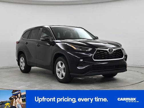 Black 2024 Toyota Highlander LE