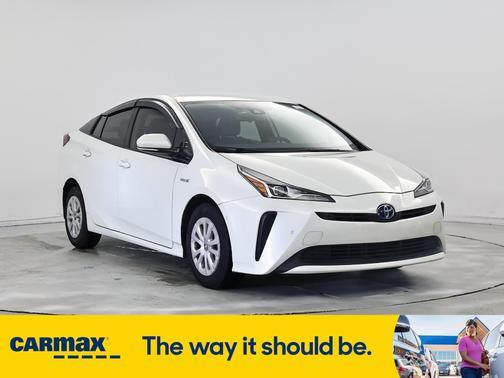 2020 Toyota Prius LE