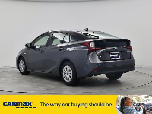 2022 Toyota Prius LE