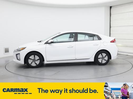 2021 Hyundai IONIQ Hybrid SE