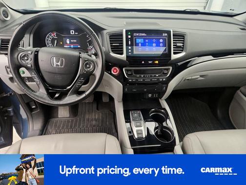 Blue 2016 Honda Pilot Touring