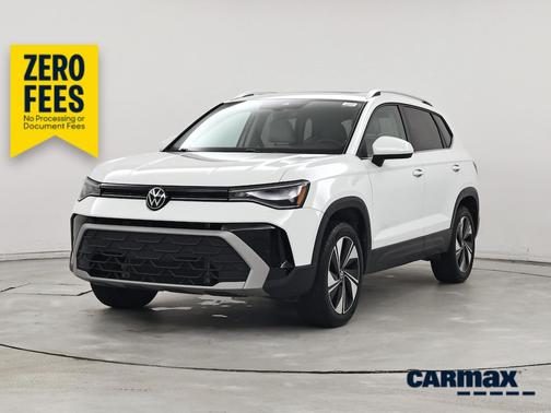 White 2025 Volkswagen Taos SE