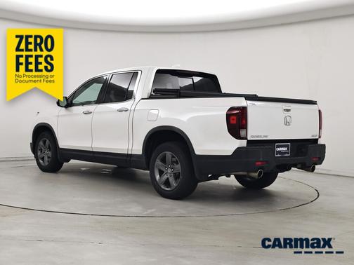White 2023 Honda Ridgeline RTL-E