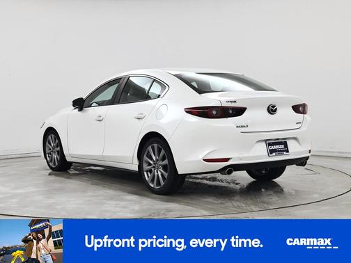 White 2022 Mazda Mazda3 Preferred