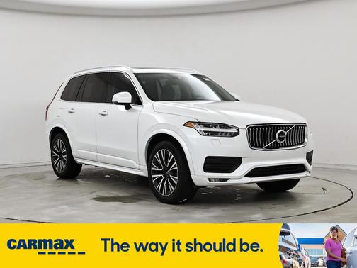2021 Volvo XC90 T6 Momentum