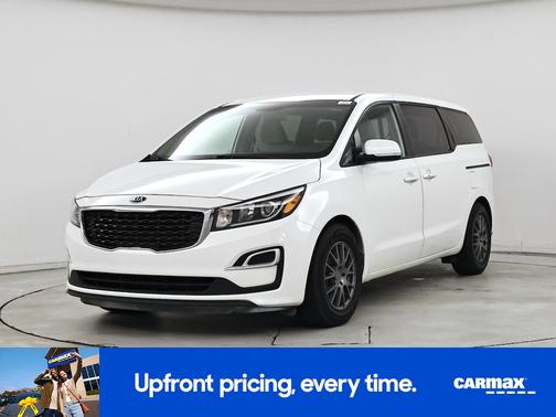 White 2019 Kia Sedona LX