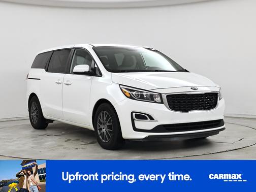 White 2019 Kia Sedona LX