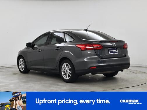 Gray 2017 Ford Focus SE