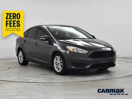 Gray 2017 Ford Focus SE