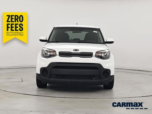 White 2017 Kia Soul
