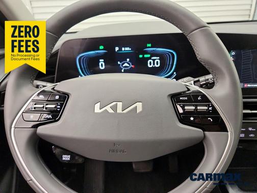 Black 2025 Kia Niro EX