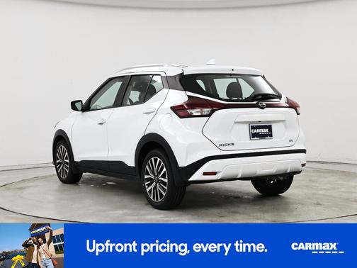 2022 Nissan Kicks SV
