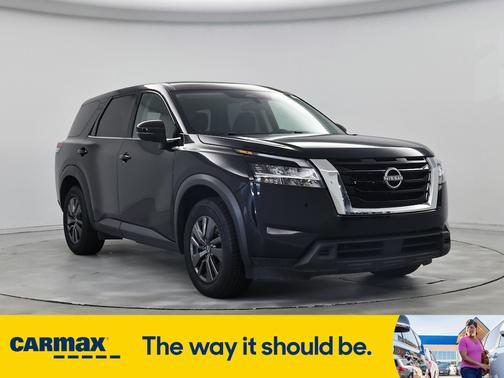2022 Nissan Pathfinder S