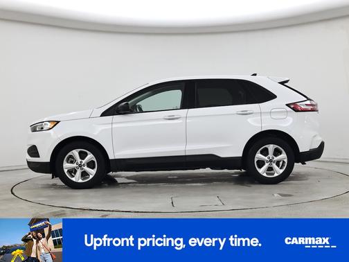 White 2021 Ford Edge SE