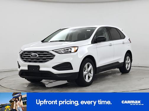 White 2021 Ford Edge SE