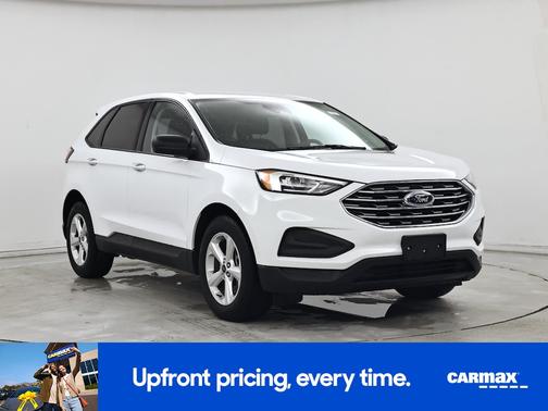 White 2021 Ford Edge SE