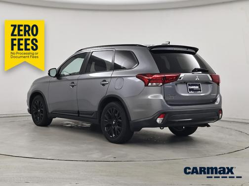 Gray 2018 Mitsubishi Outlander SE
