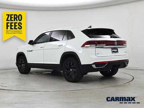 White 2025 Volkswagen Atlas Cross Sport SE w/Tech