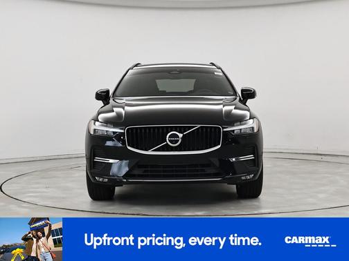 2022 Volvo XC60 B5 Momentum