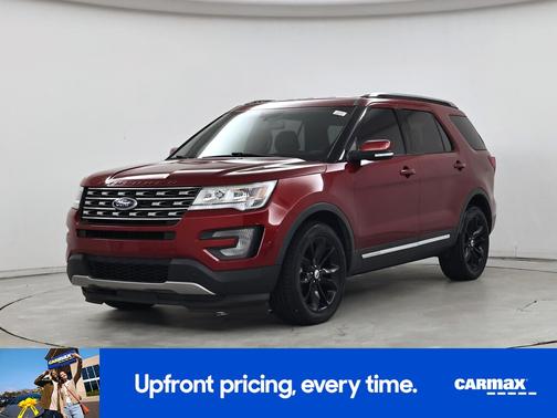 Red 2017 Ford Explorer XLT