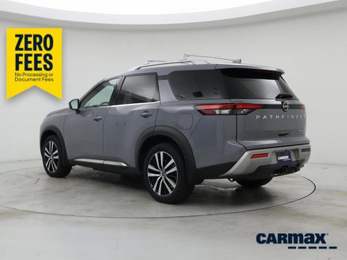 Gray 2023 Nissan Pathfinder Platinum