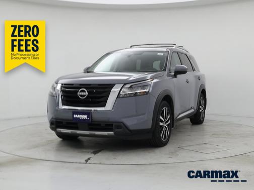 Gray 2023 Nissan Pathfinder Platinum