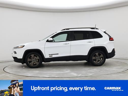 White 2017 Jeep Cherokee Latitude