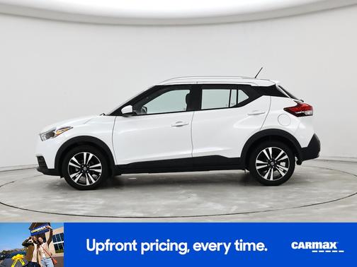 White 2020 Nissan Kicks SV