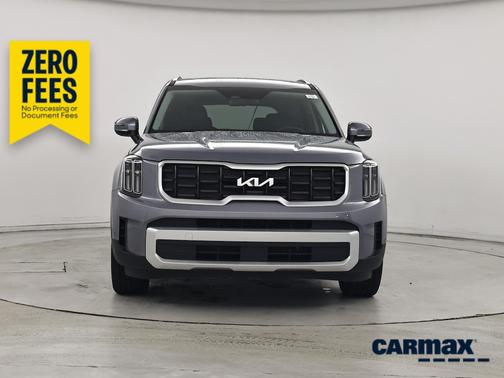 Gray 2024 Kia Telluride S