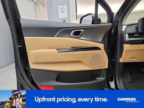 2024 Kia Carnival LX Seat Package