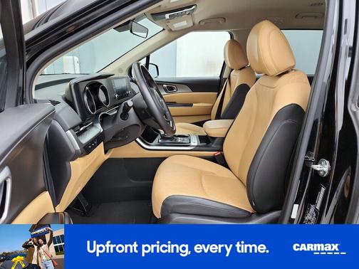 2024 Kia Carnival LX Seat Package
