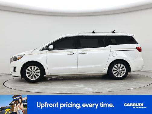White 2015 Kia Sedona EX