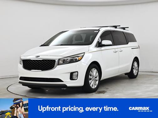 White 2015 Kia Sedona EX