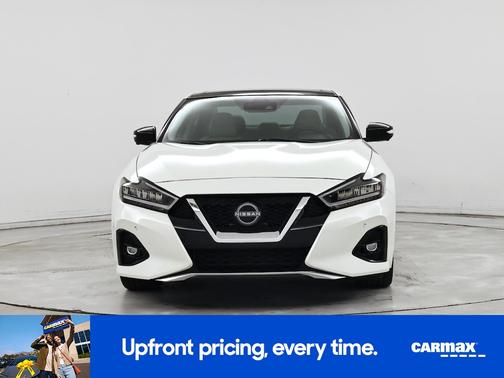 White 2023 Nissan Maxima Platinum
